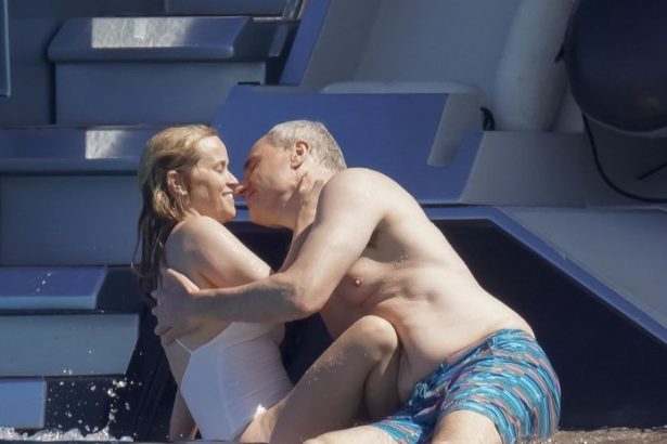 FOTO ako dokaz Zamilovana Reese Witherspoon a jej novy muz na Riviere
