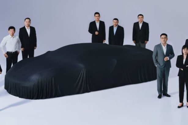 GWM Cinsky supersport sa odvazi na Ferrari Dostane motor V8