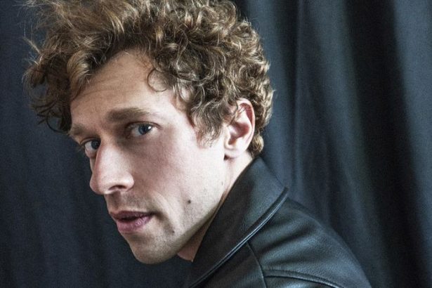 Hrat Karola Duchona Je mi ctou hovori herec Plevcik