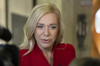 Isli sme na hranicu mozneho Ministerka Sakova spresnila garancie pri odbere ruskeho plynu