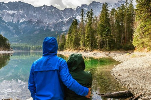 Kamenne more tunel uprostred lesa pseudokrater 5 unikatnych miest Slovenska ako z inej dimenzie
