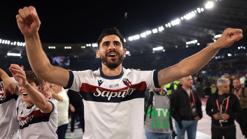 Luxusny plat sialena vykupna klauzula Obranca mieri do Slovana Vraj je to dohodnute prezradil Weiss