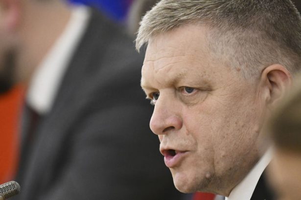 Prieskum SANEP Najdoveryhodnejsi lider je Fico pred Simeckom Sutaj Estok a Uhrik su si blizki