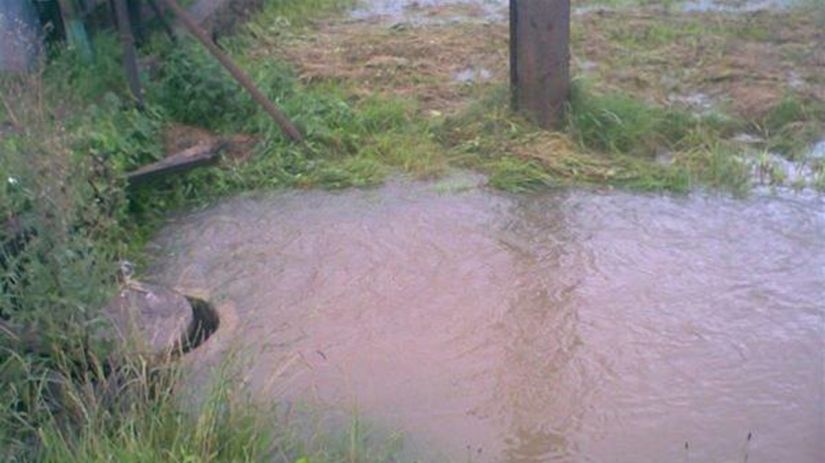 Silne lejaky suzuju sever a stred Slovenska hydrologovia varuju pred povodnami