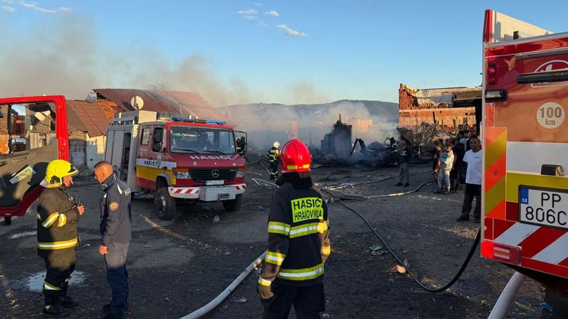 Situacia po poziari v osade sa zhorsuje