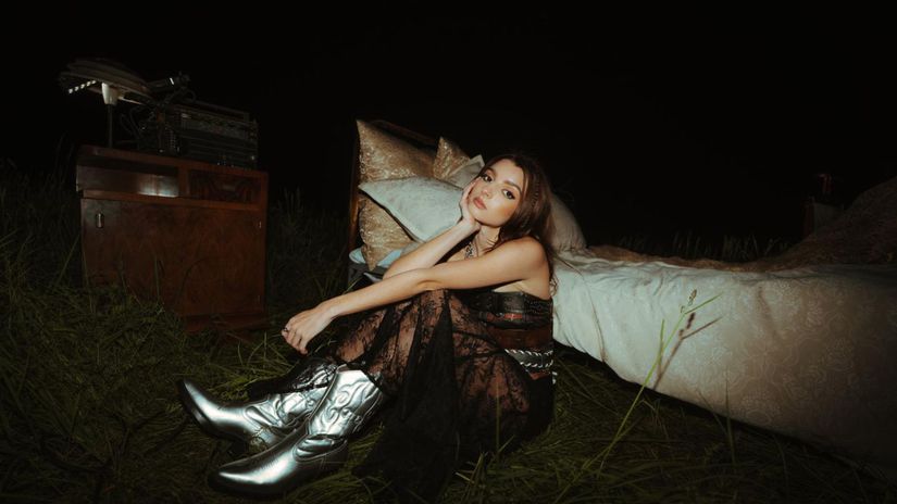 Spevacka Dailla nahrala piesen pre samotarov Some Love Zahranicne media si ju zacali vsimat