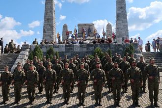 Ucastnici pilotneho vycviku zlozili slavnostnu prisahu