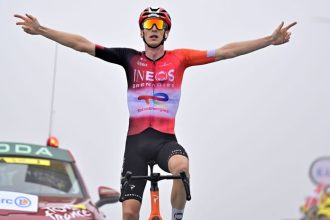 Uspeny unik Holandan sa stal kralom Pyreneji Pogacar kontroloval utoky Vingegaarda