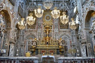 V Palerme kde sa stretava orientalna zivelnos so zapadnou noblesou maju klastor princezien