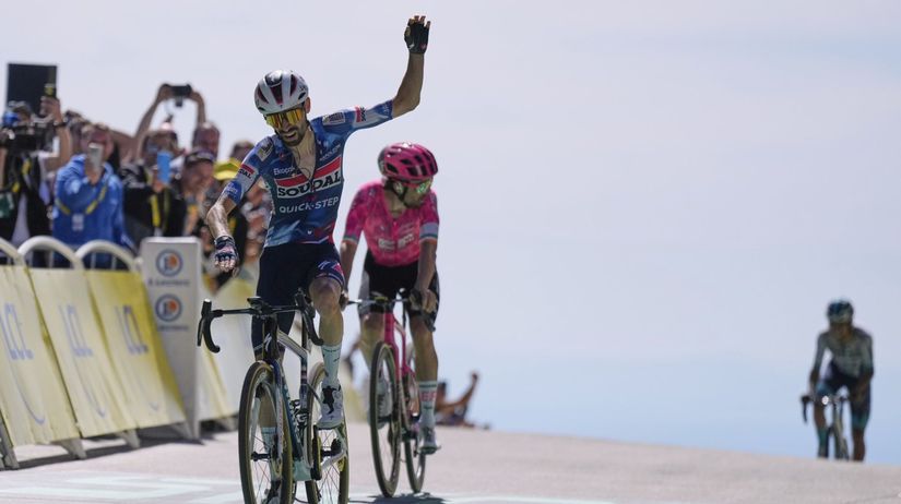 Velke divadlo na Mt Ventoux Vingegaard skusa Pogacara