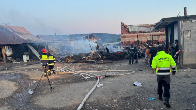 Velky poziar v Spisskom Stiavniku znicil strechy