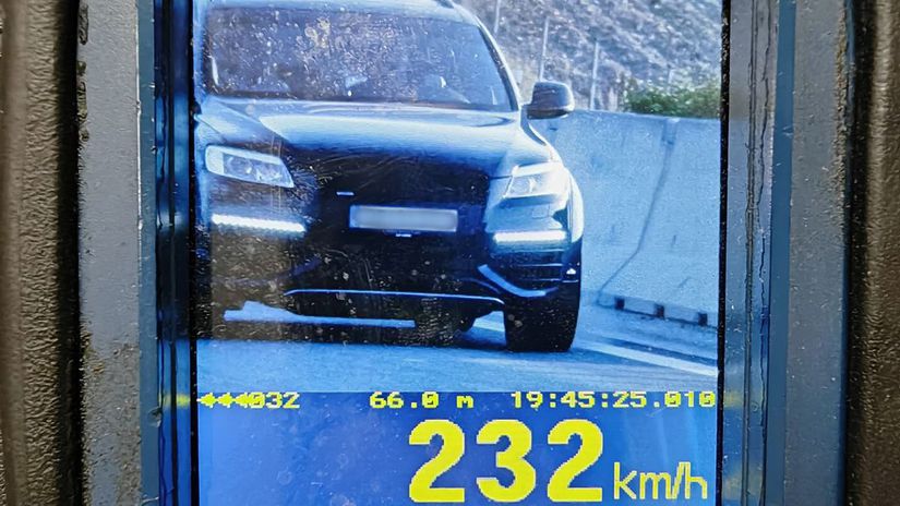 Vodic prekrocil maximalnu rychlost o 102 km h