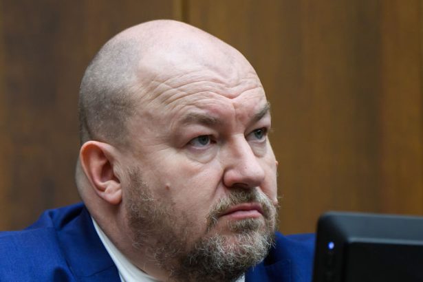 Huliak Snazime sa hazard dostat pod kontrolu