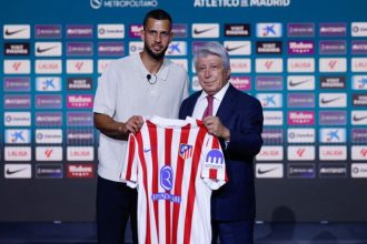 Ich pravnik prisiel o druhej v noci