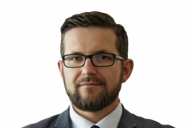 Jedinym zodpovednym politickym riesenim je kriticke myslenie