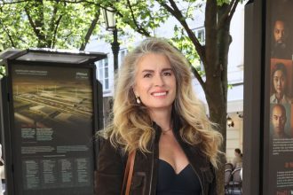 Menzelova pozuje v plavkach a radi ako schudnut