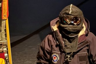 Nekonecna tma a treskuce mrazy Zachranna akcia v Antarktide