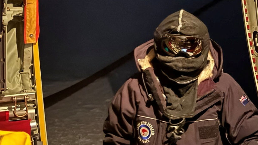 Nekonecna tma a treskuce mrazy Zachranna akcia v Antarktide