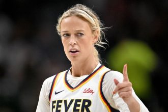 Nezelana novinka v zenskej WNBA zapasy narusaju eroticke pomocky