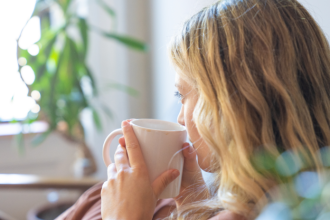 Pijete ju kazdy rano ovplyvnuje starnutie