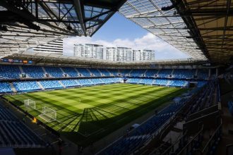 Pravnik odporuca vlade podat trestne oznamenie