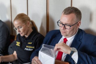 Preco sa policia pri utoku na slovensku mensinu prizerala