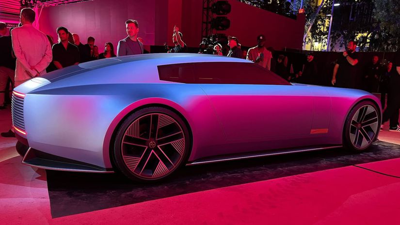 Samovrazda Jaguaru pokracuje Trva na tom aj novy sef