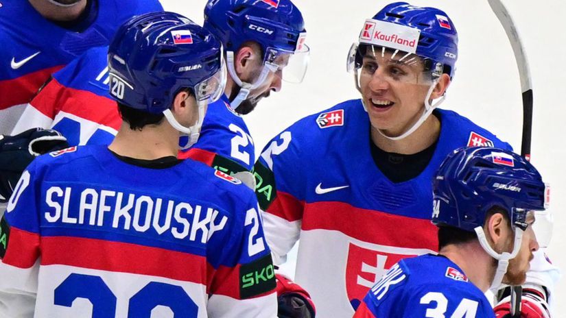 Slafkovsky vs Fehervary Suboj ktory sa nekonal