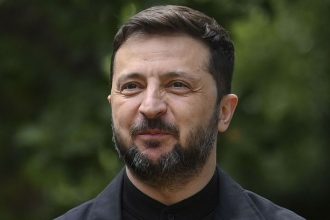 Szijjarto vyzval Zelenskeho aby prestal s vyhrazkami