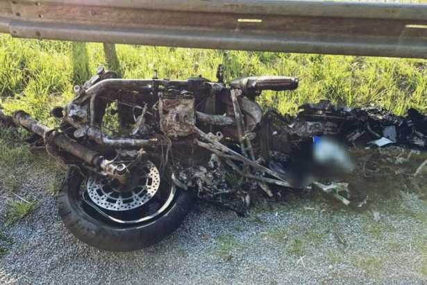 Tragedia nedaleko Hrinovej motorkar zrazil auto