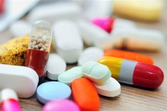 Trump nalieha na farmaceuticke firmy aby znizili ceny liekov