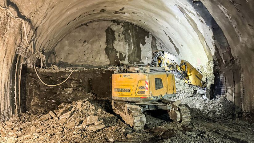 Tunel Okruhliak na R4 je uz takmer z polovice vyrazeny