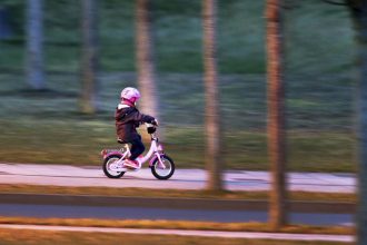 Vazna novela posiela deti na bicykloch medzi auta varuje Cyklokoalicia