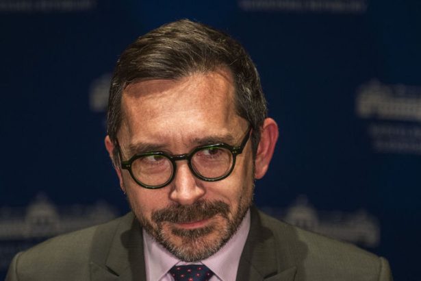 Vlada odvolala splnomocnenca Spaceka kritizoval Blanara