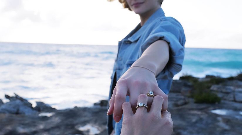 Byvala detska hviezda sa vydala svadobne saty sokovali