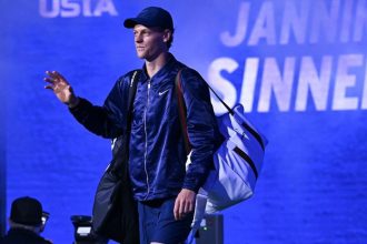 Dalsi skandal na tribunach US Open Sinnera takmer okradli