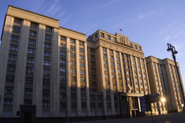 Duma vyhovela Kremlu Co znamena Putinov ustup