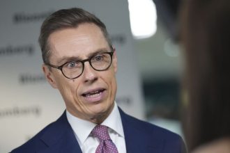 Finsky prezident Stubb otvorene Dovoz ruskej ropy a plynu na Slovensko a Madarsko sa musi skoncit