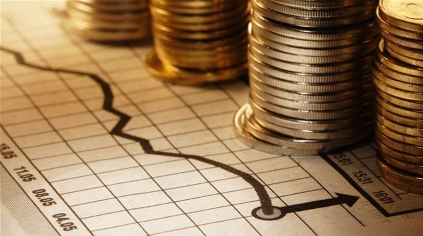 Francuzsku dobehli dlhy a nestabilita Fitch znizila rating