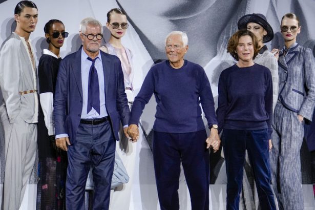 Ked mu smrt vzala prvu lasku druha mu dala silu zit Toto su dvaja osudovi muzi Giorgia Armaniho Aj vdaka nim vybudoval miliardove imperium