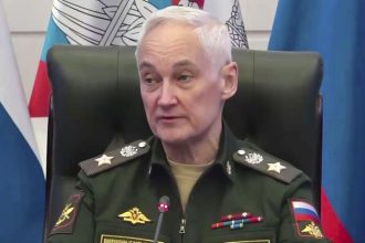 Kremel masivne prezbrojuje a chysta vojnu s NATO