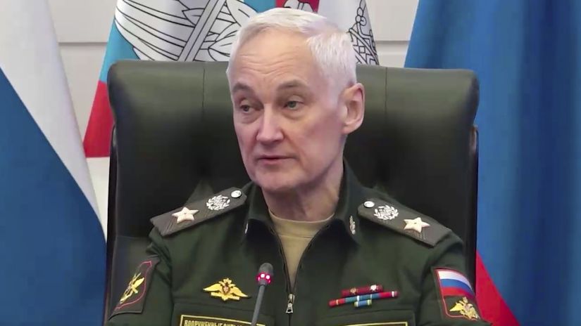 Kremel masivne prezbrojuje a chysta vojnu s NATO