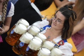 Sest milionov navstevnikov Oktoberfest a ceny piva