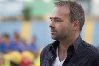 Slovensky klub kupili za korunu Otca mrzelo ze Taliani nedodrzali slovo Navrat Rezesa ku kosickemu futbalu sledoval aj Kozak