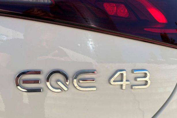 Trapenie konci Mercedesy EQE a EQE SUV zmiznu