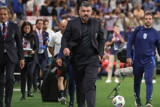 Trener Talianska prefackal hracov po polcase