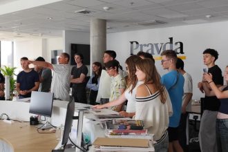 V zakulisi Pravdy ako vznikaju clanky pre Slovakov