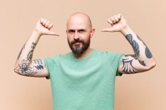 Vysledky studie sokovali vedcov Viac tetovani menej rakoviny koze