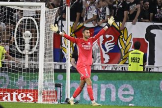 Zakrok v Lyone a la Hasek Zvladnut ego je narocne