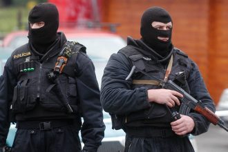 Akcia Dexter Policia v Hnusti zasahuje pre chemikalie